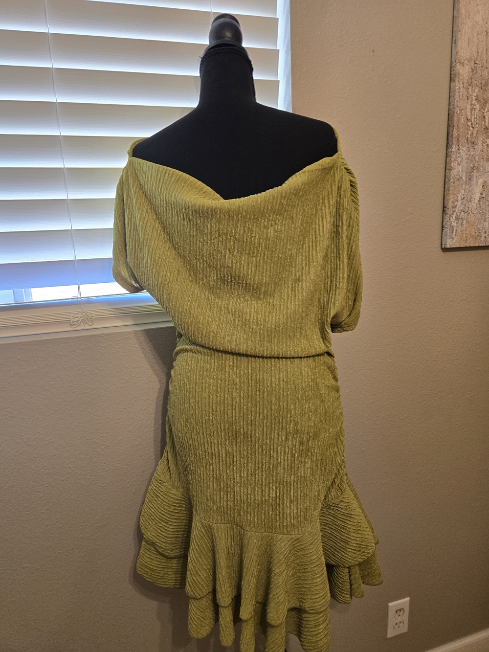 Off-Shoulder Olive Green Ribbed Ruffle Dress - Picture 3 of 7